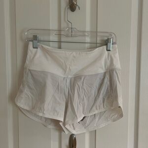 Lulu Lemon size 6 shorts with zipper pocket